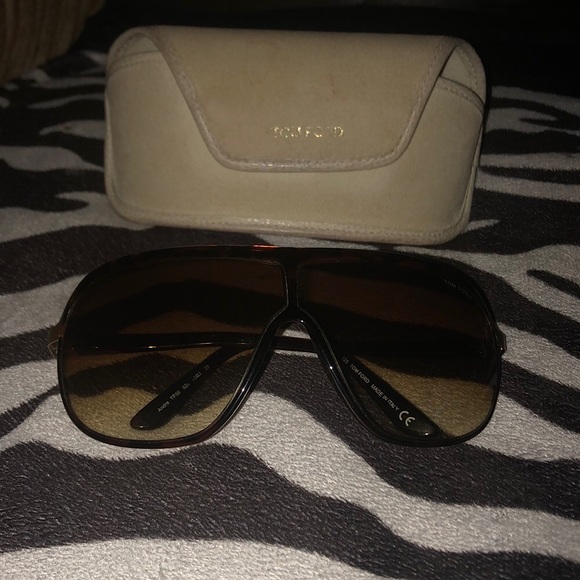 🔥✨ Tom Ford Sunglasses- ANDRE TF69 820 - Picture 3 of 6